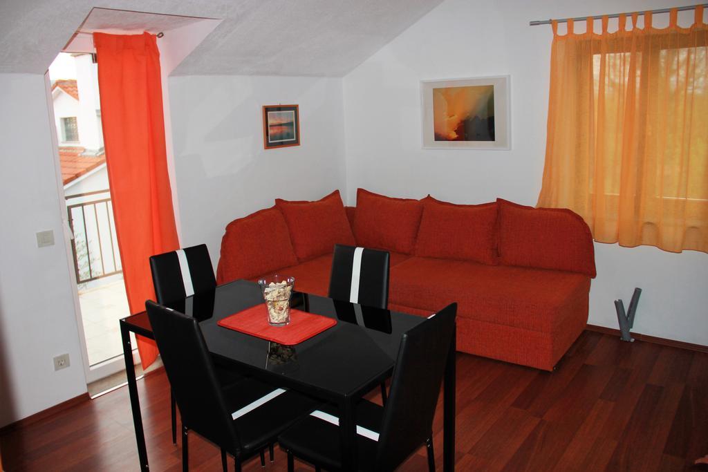Apartments Zara & Jan Brzac Extérieur photo